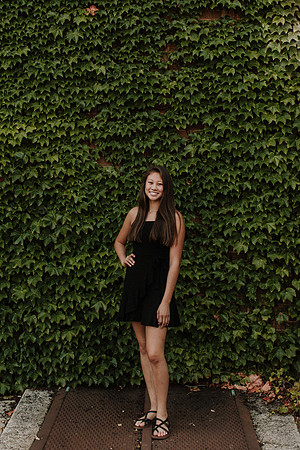 Kendall-Seniors-1042