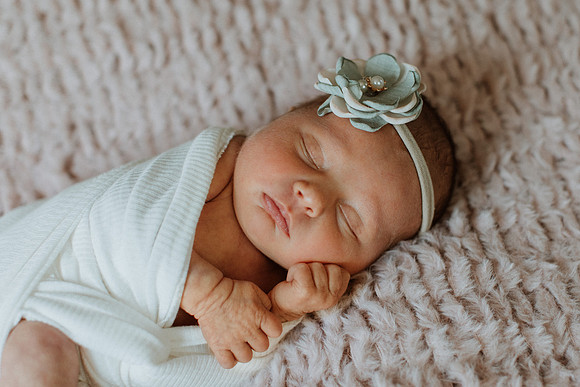 kinley-newborns-1011