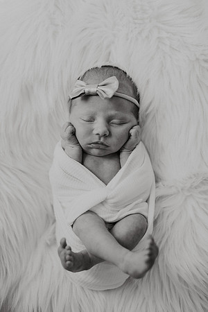 kinley-newborns-1013