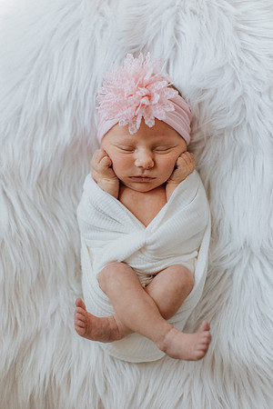 kinley-newborns-1015