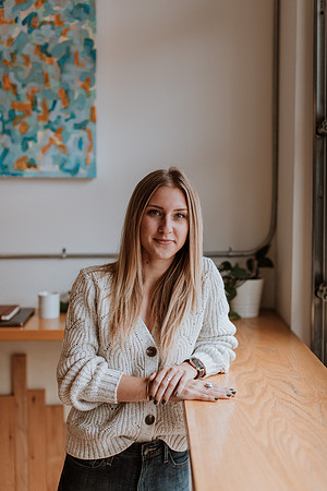 Laura-1078