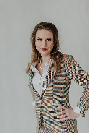 Sarah-Headshots-1020