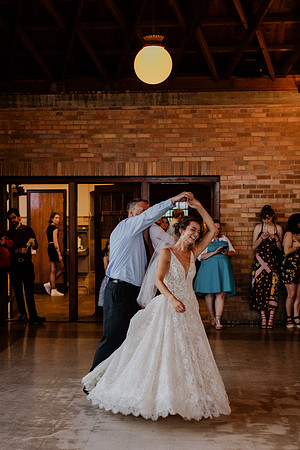 Alyssa-Sam-Wisneski-2110