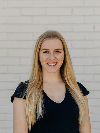 Laken-Headshot-1099