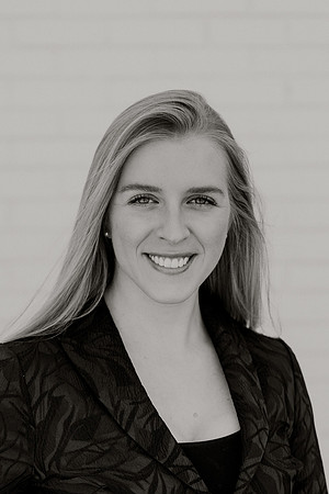 Laken-Headshot-1069