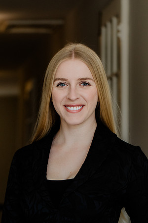 Laken-Headshot-1092