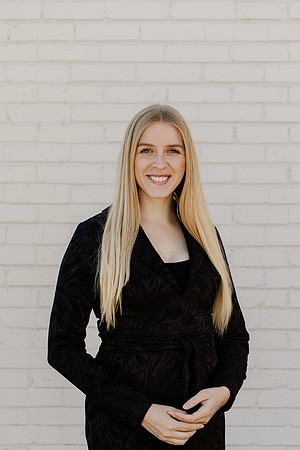 Laken-Headshot-Proofs-1024