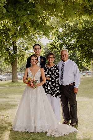 Alyssa-Sam-Wisneski-1436