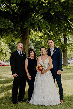 Alyssa-Sam-Wisneski-1384
