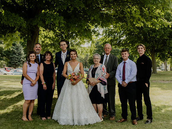 Alyssa-Sam-Wisneski-1368